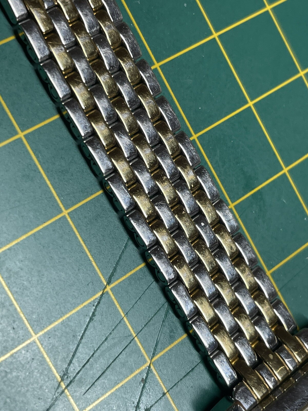 Avia Ladies Tank Watch Bi Metal New Battery Fitted