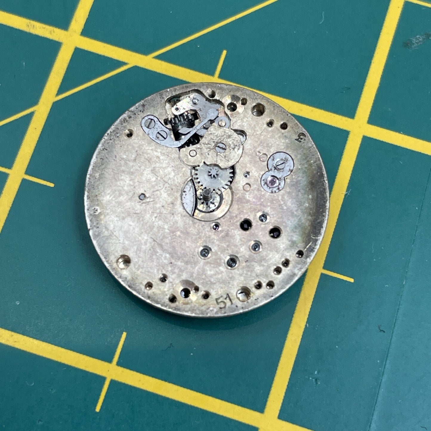 Revue 19mm Full Watch Movement Good Staff Bad Spring For Spares Repair S5