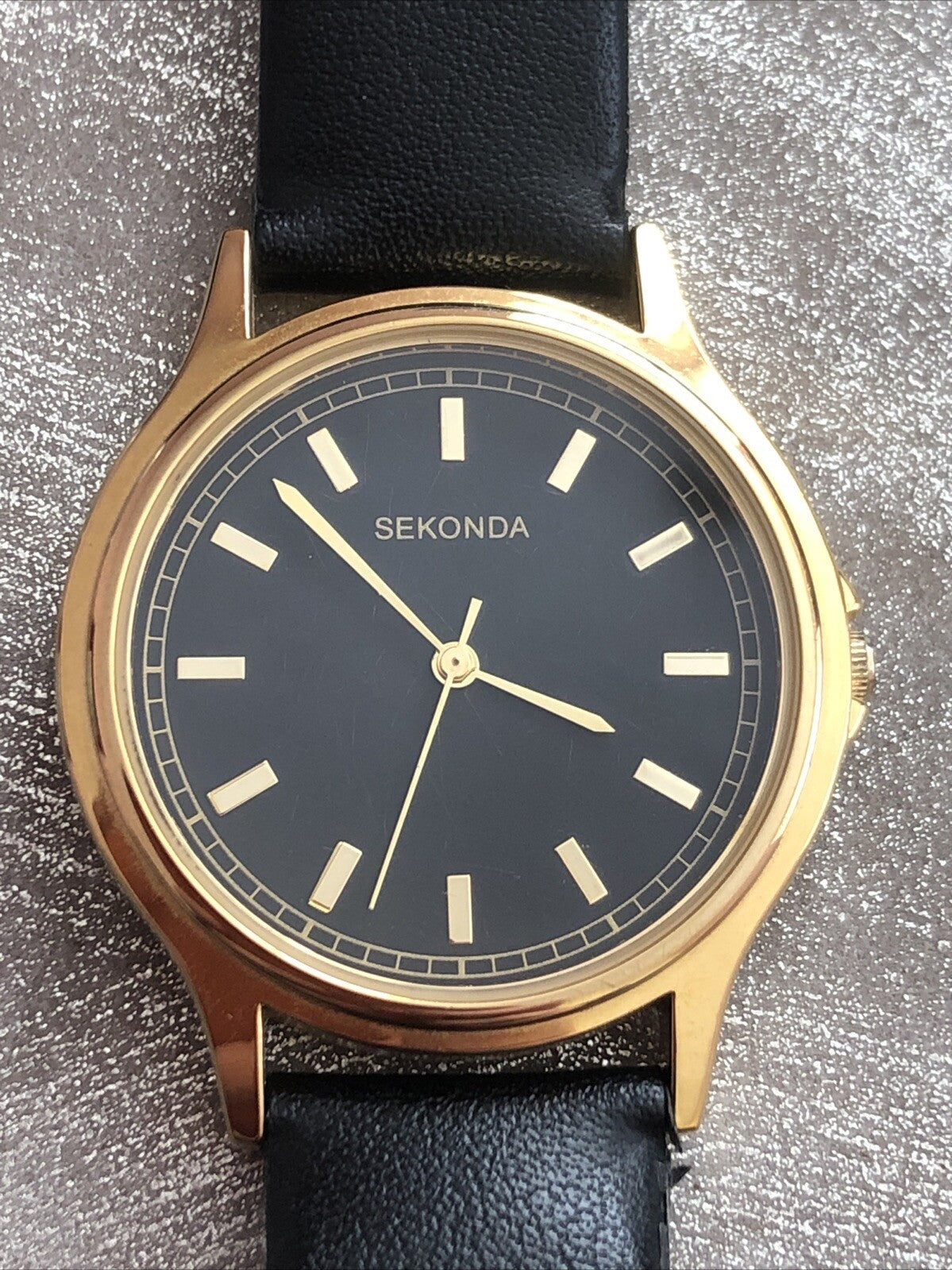 Men’s Sekonda Quartz Watch Running.
