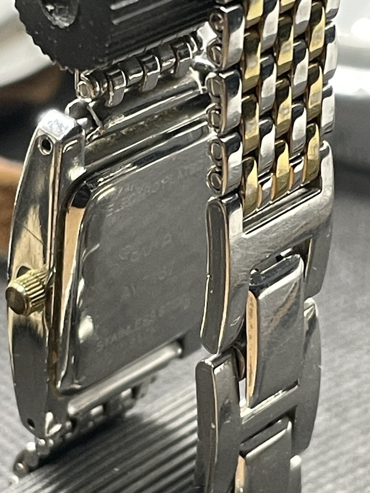 Avia Ladies Tank Watch Bi Metal New Battery Fitted