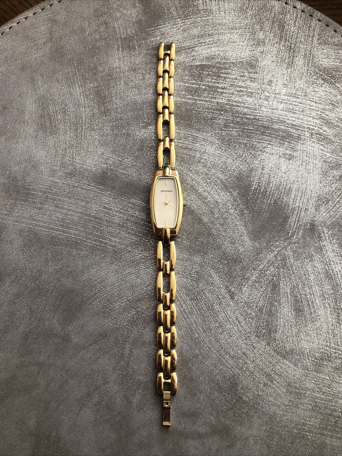 Ladies Sekonda Quartz Watch Spares Repair