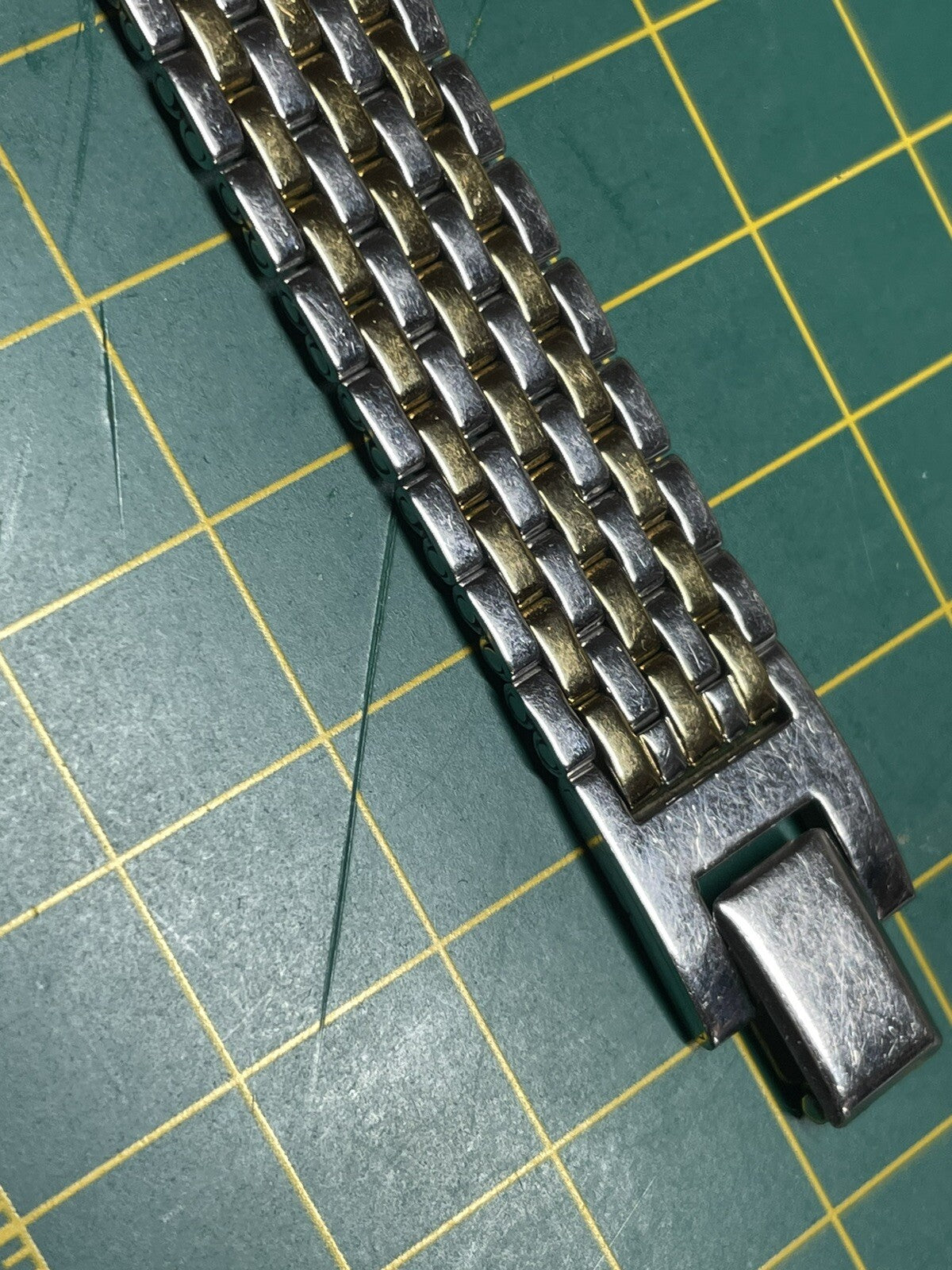 Avia Ladies Tank Watch Bi Metal New Battery Fitted