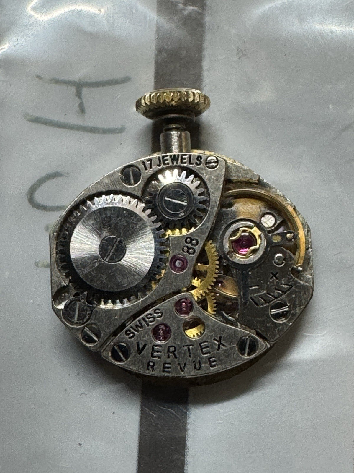 Vertex Revue 88 Movement Running H24