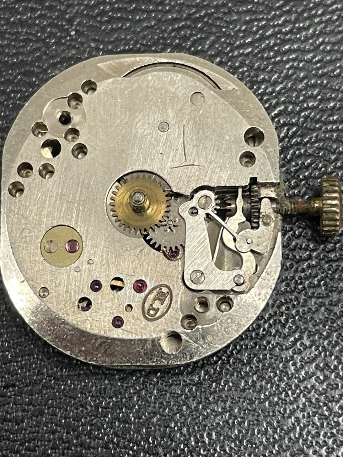 A Schild 1300 Watch Movement For Parts Spares Or Repair  H20