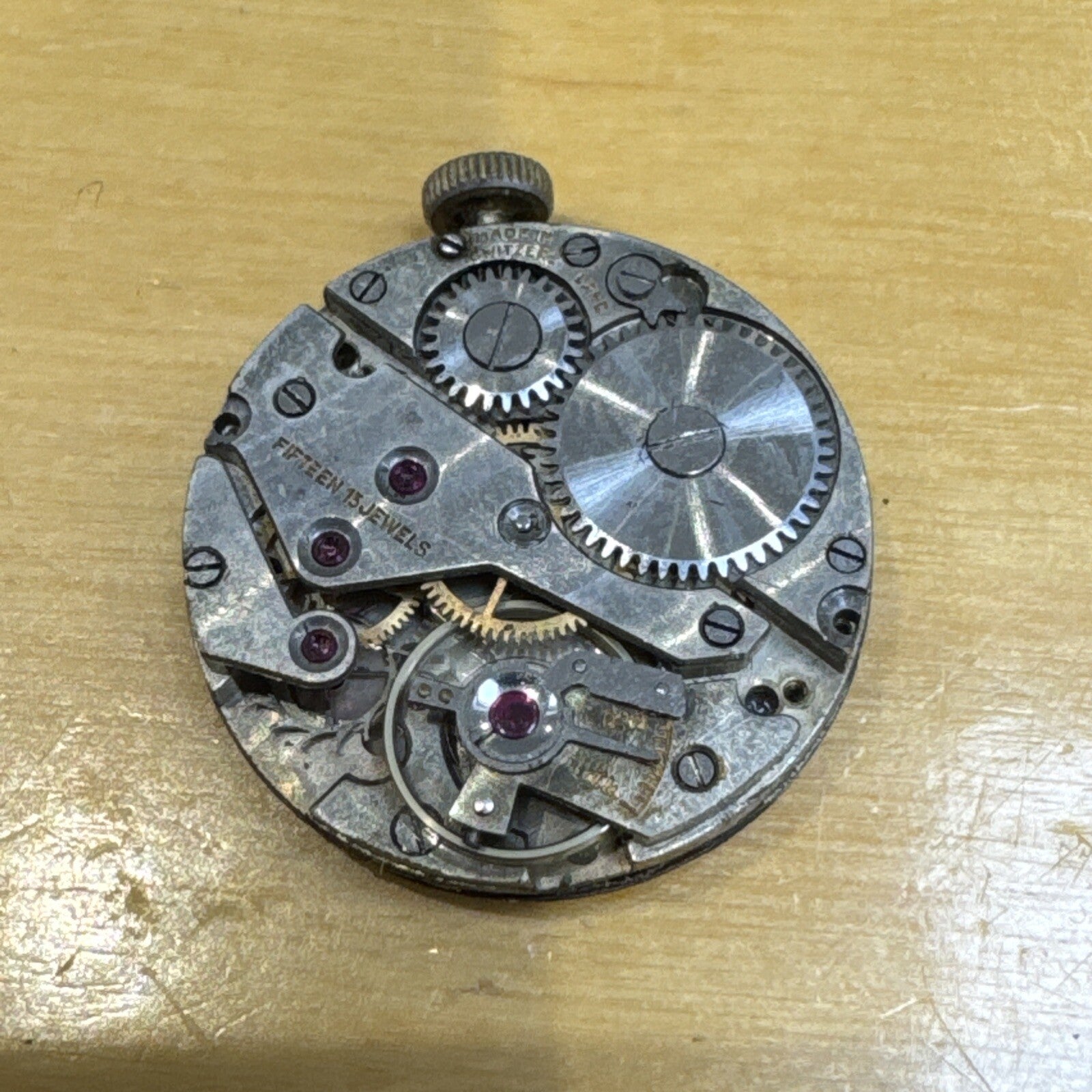 AS 984 Shockproof Movement Ticking For Parts Ref N82