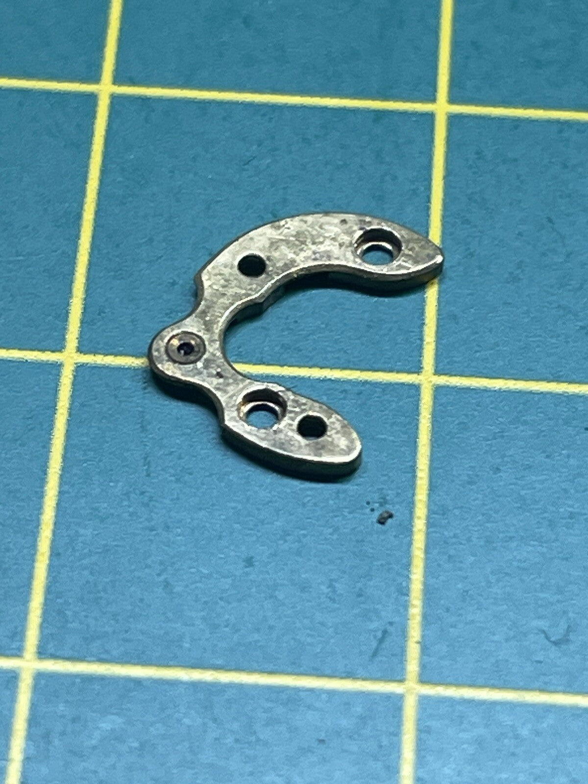 Omega 26.5 SOB Spare Part: Pallet Cock  Bridge & Screws