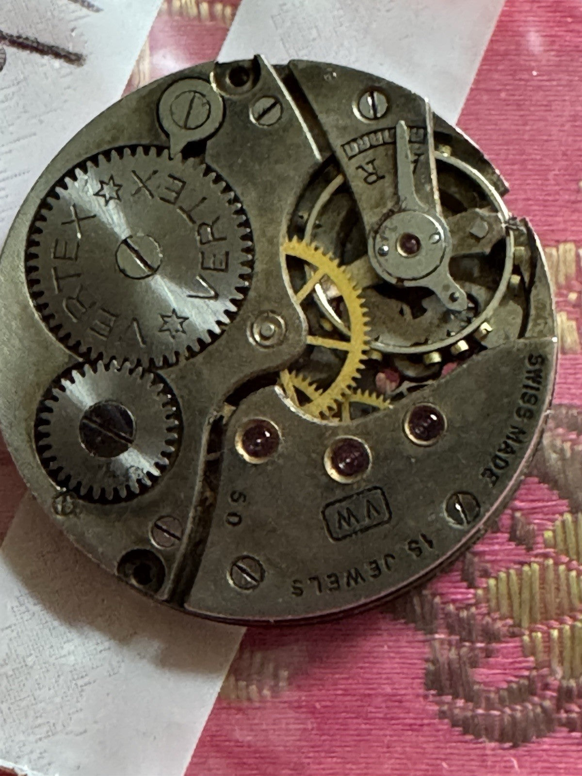 Revue 50 Movement Ref R22