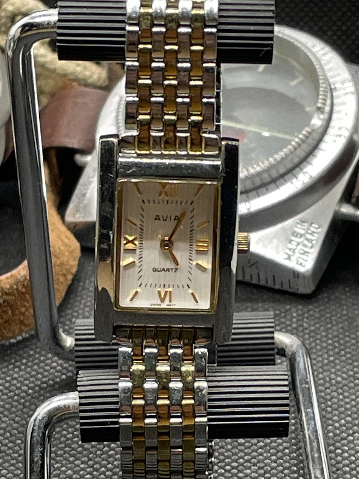 Avia Ladies Tank Watch Bi Metal New Battery Fitted