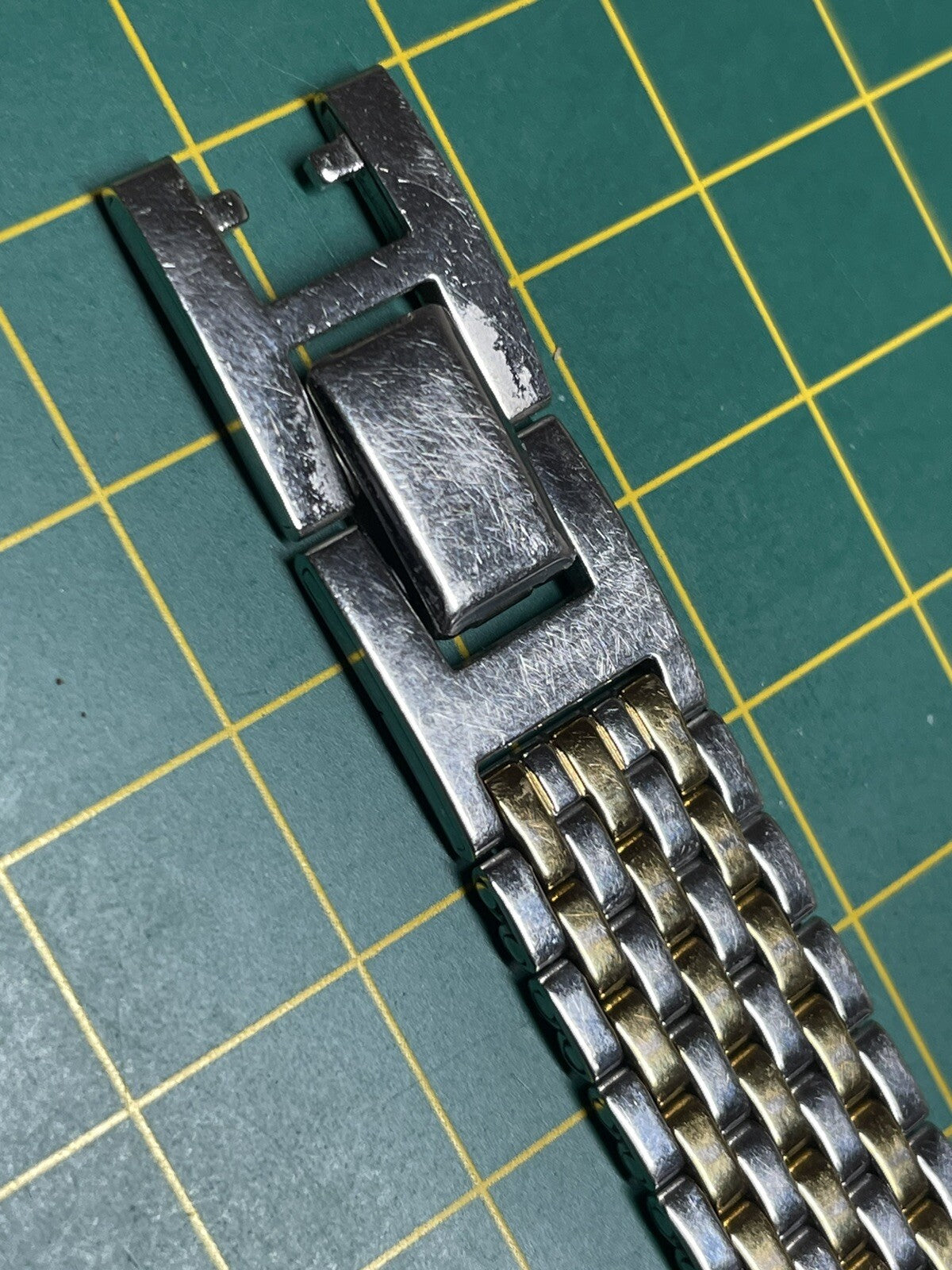 Avia Ladies Tank Watch Bi Metal New Battery Fitted