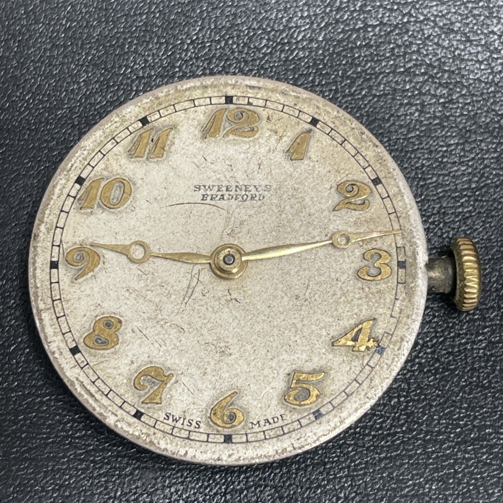 Vintage Revue 10.5 Ligne Full Movement OK Balance Ca 1940s / 1950s Ref P15