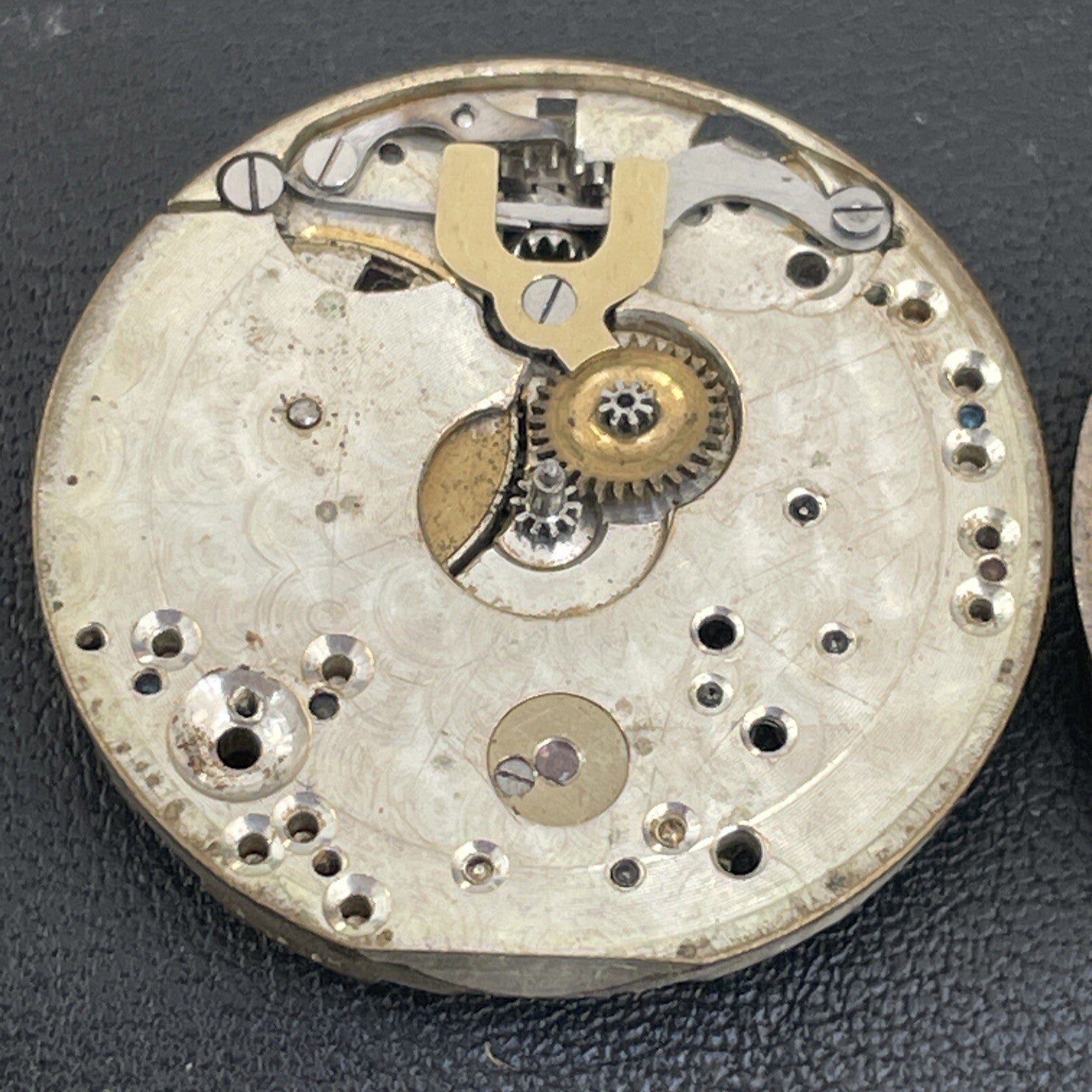 2 Pieces Early Font Robert 10.5 Ligne Movements Ref P20