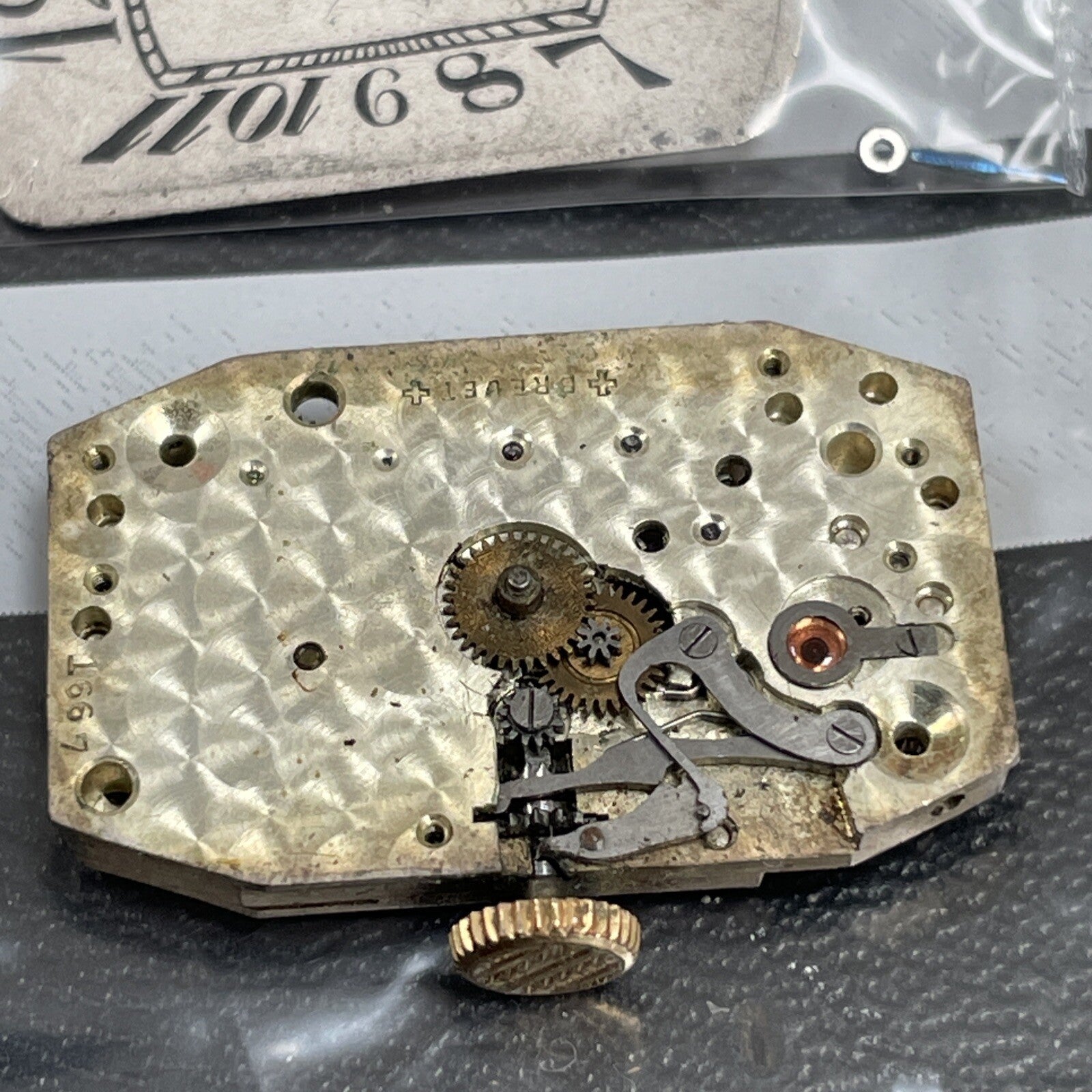 Peseux 30 Movement OK Balance Shot Hairspring Ref Q33