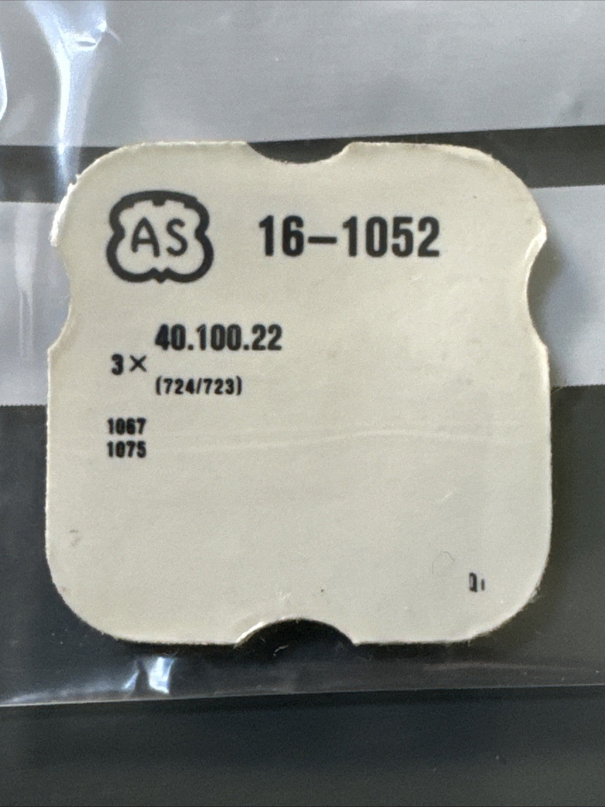 AS 1052 Balance Staff X1 Ref LG11-113