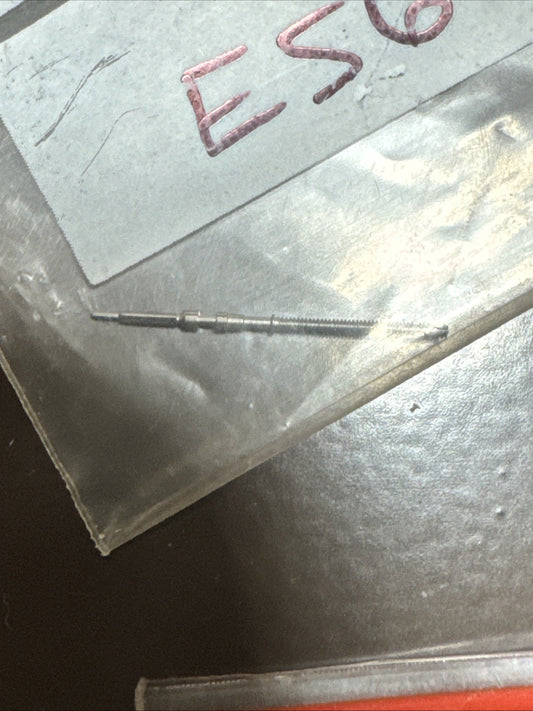 Seiko 7025 Winding Stem 354015 Ref E56