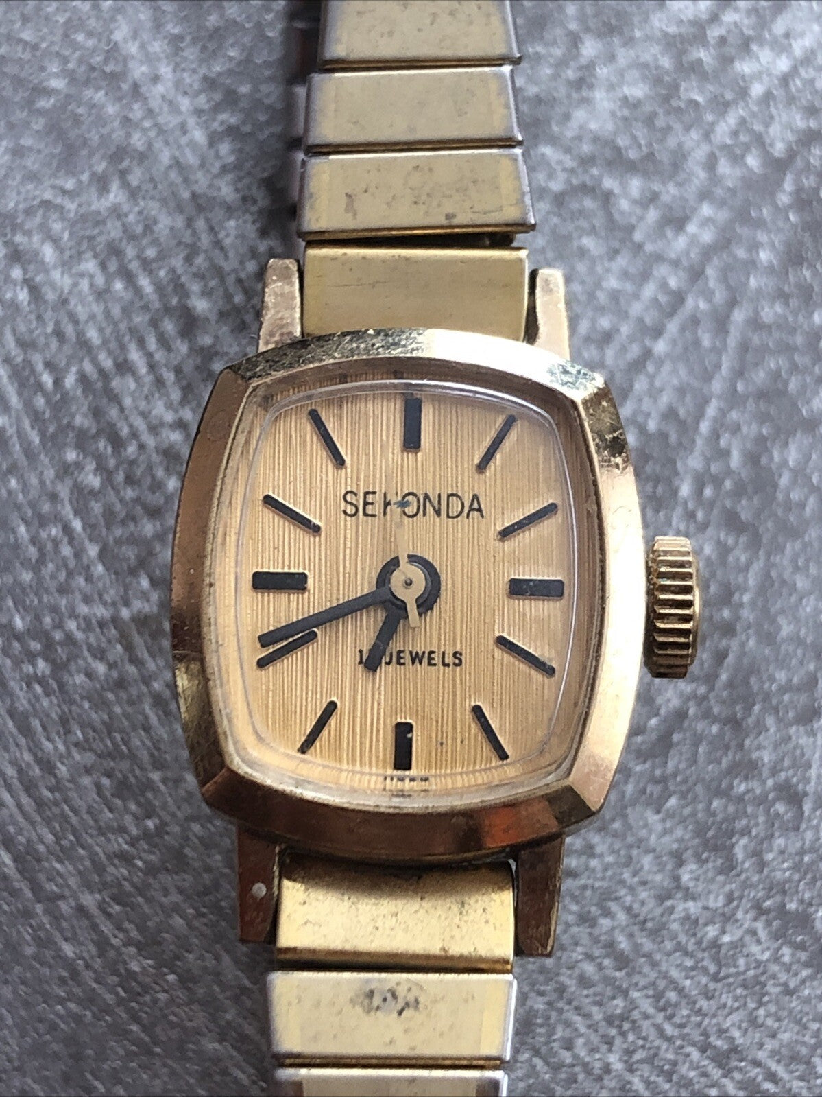 Ladies Sekonda Quartz Running Spares And Repairs