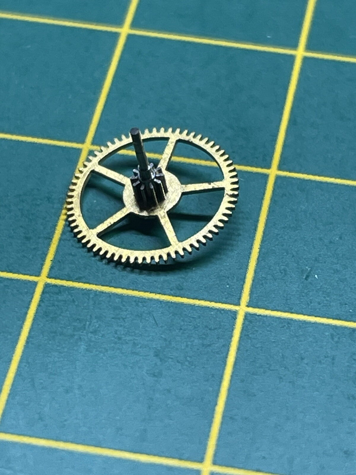 Omega 26.5 SOB Spare Part: Centre Wheel