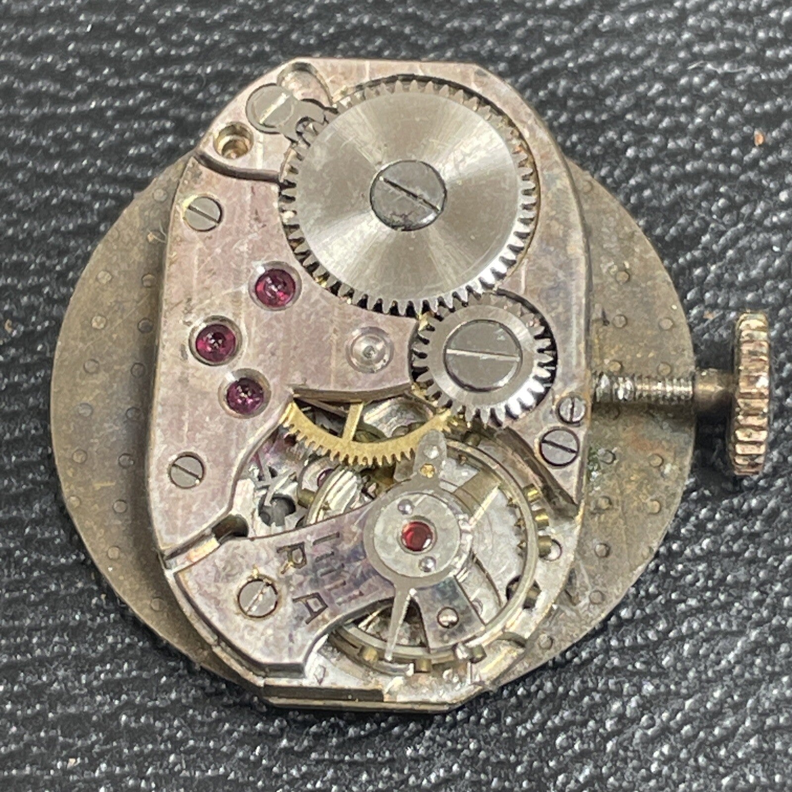 ETA 761 Full Movement Broken Balance Ref LG15-17