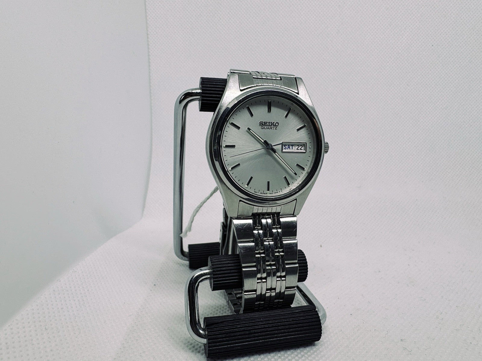 1996 Mens Seiko Quartz 7N43-9011 New Battery