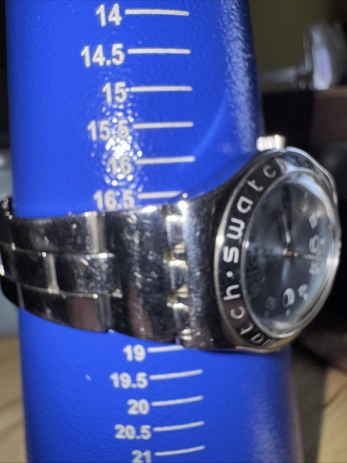 Ladies Swatch Irony Bracelet Watch New Battery Ca 2009