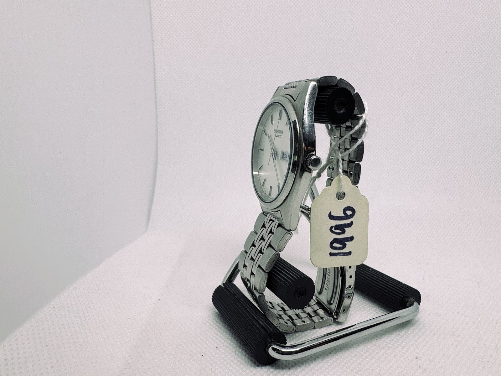 1996 Mens Seiko Quartz 7N43-9011 New Battery