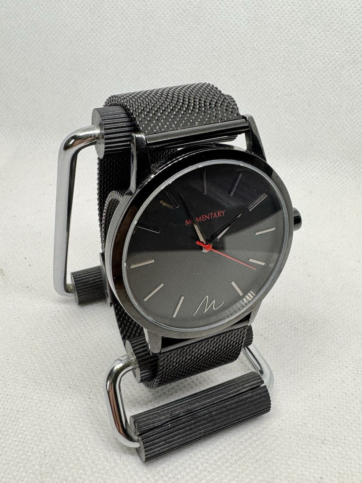 Mens Momentary Dress Watch New Battery