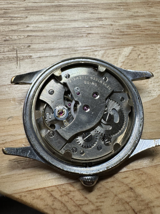 ST 1686 Movement / Watch For Parts Ref LG0