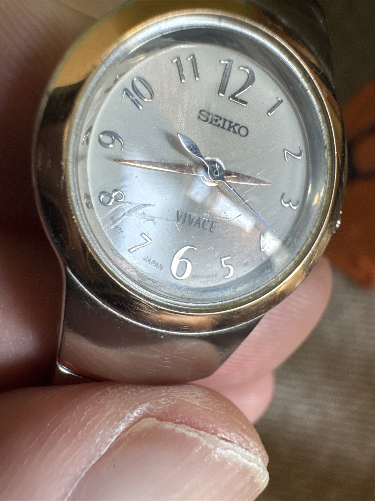 Ladies Seiko Vivace Bracelet Watch New Battery Ca 1991