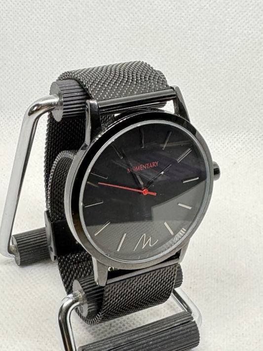 Mens Momentary Dress Watch New Battery