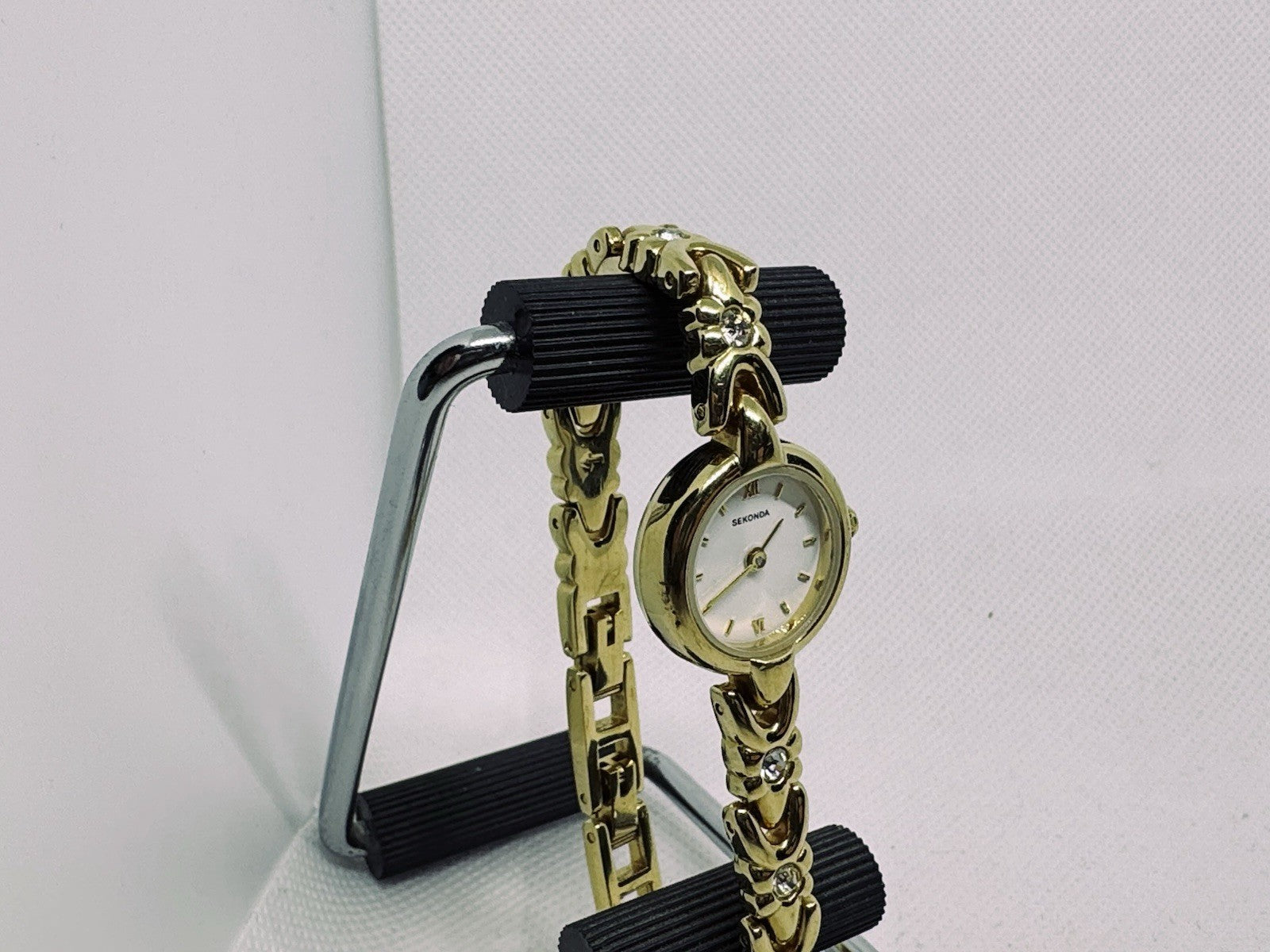 Ladies Sekonda Watch New Battery